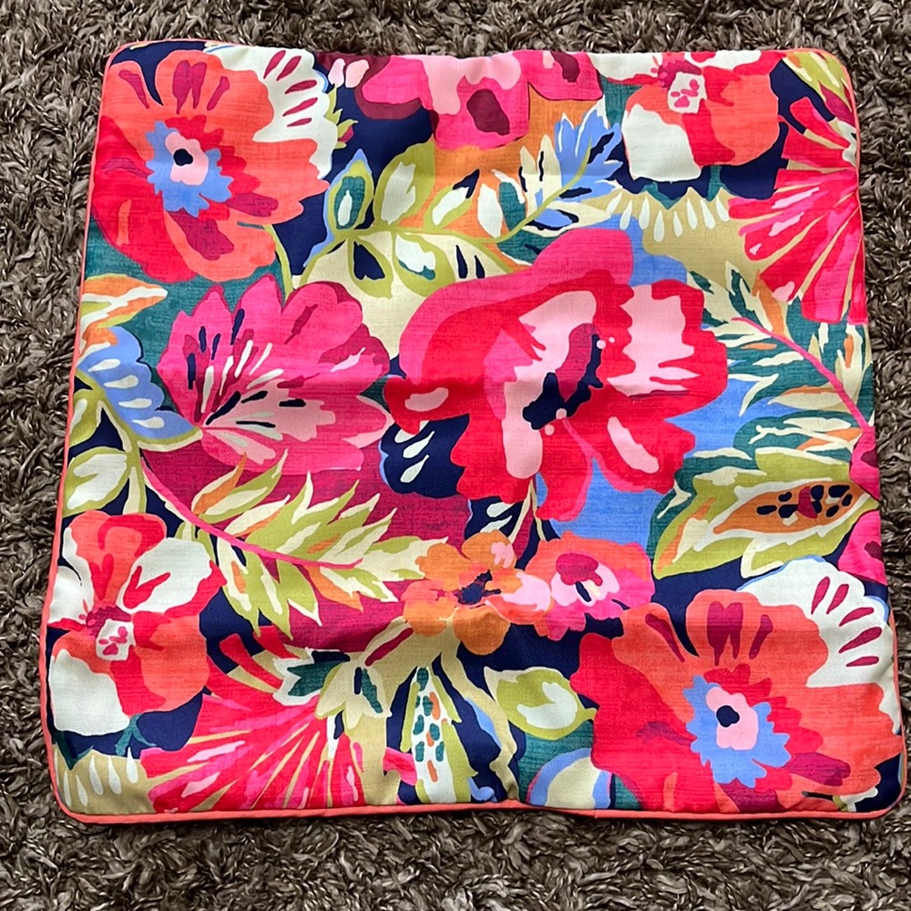 NWOT Pillow Case cover, 18 x 18”, w/ invisible zipper, bright floral